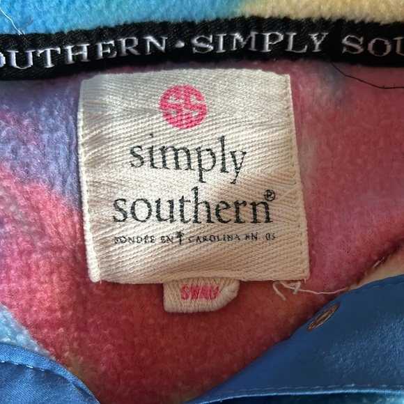 Women’s small Simply Souther long sleeve pullover - Picture 2 of 3